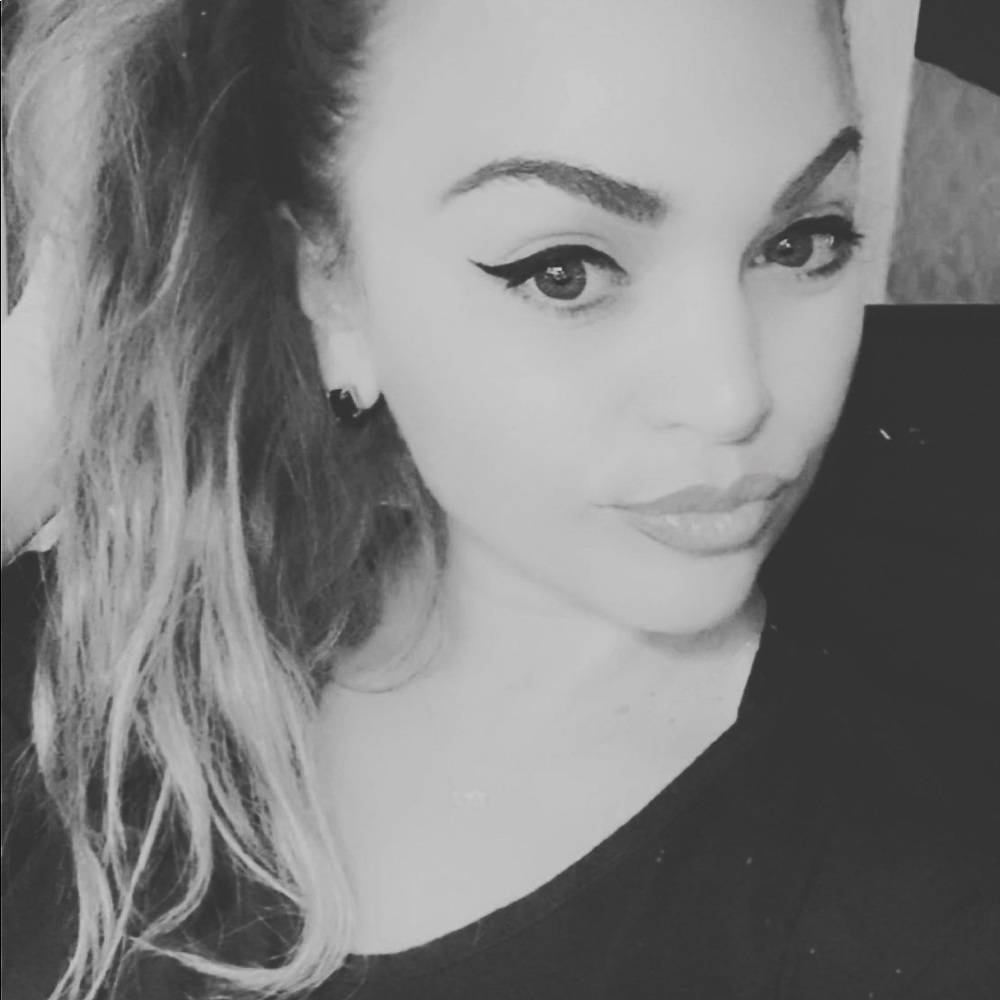 Meet your Posher, Dawn